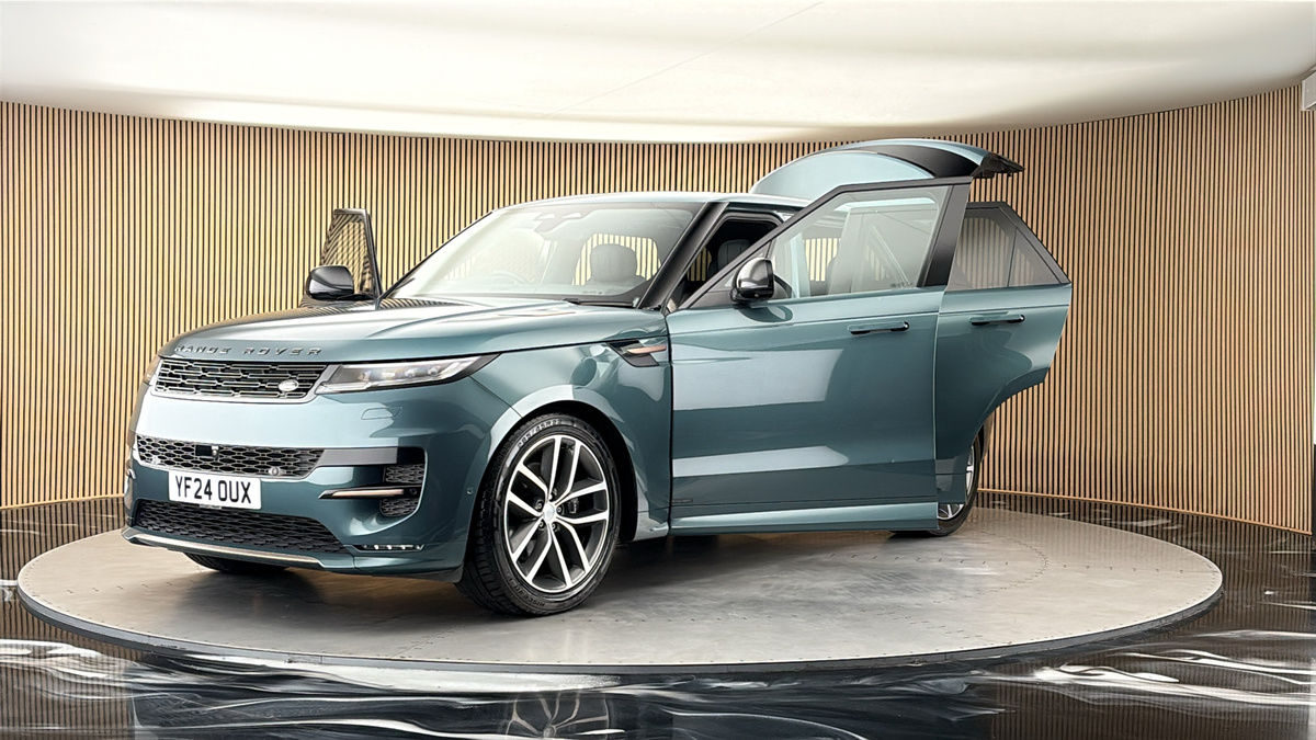 More views of Land Rover Range Rover Sport