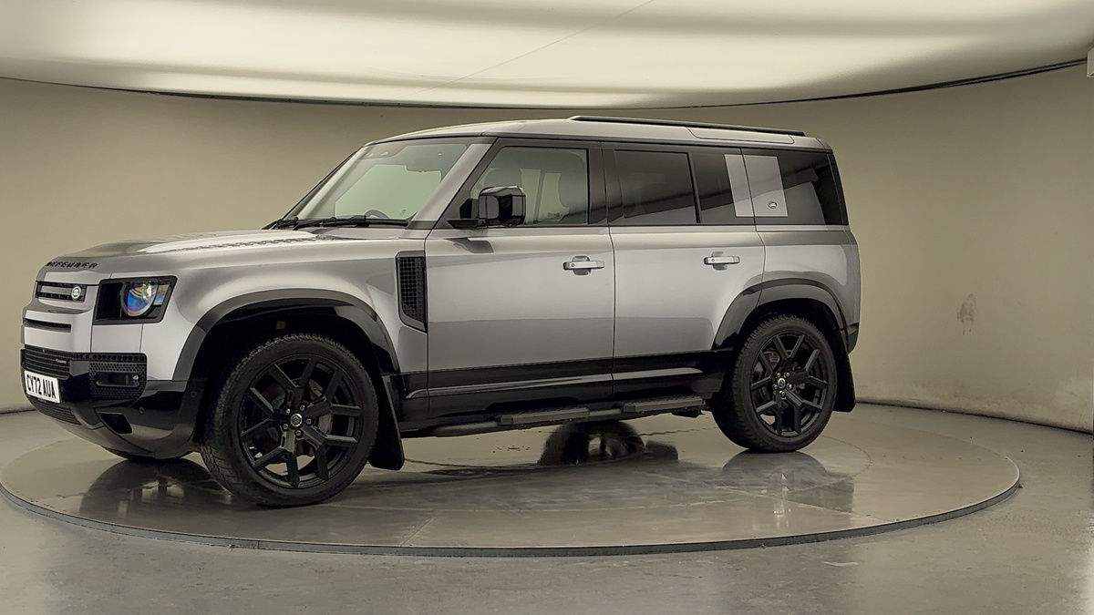 More views of Land Rover Defender 110