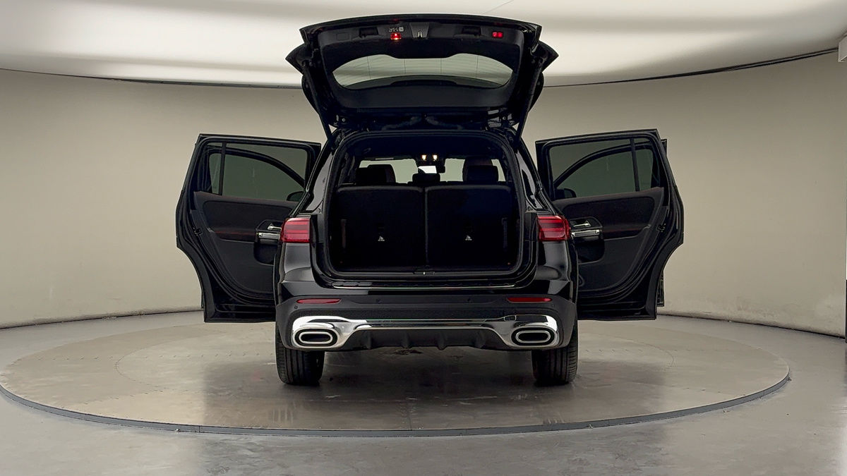 More views of Mercedes-Benz GLB