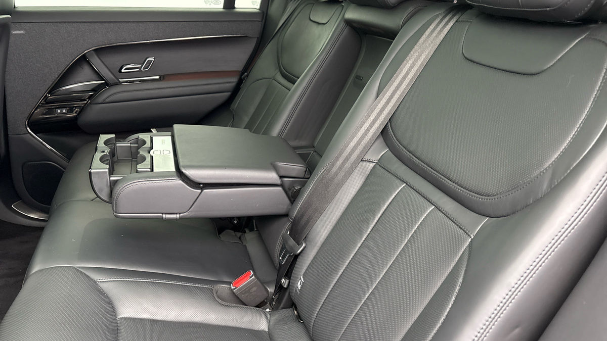 Land Rover Range Rover Sport Image 9