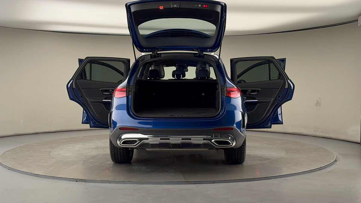 More views of Mercedes-Benz GLC