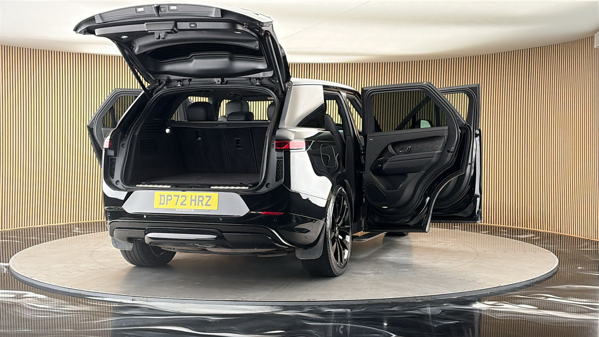 More views of Land Rover Range Rover Sport