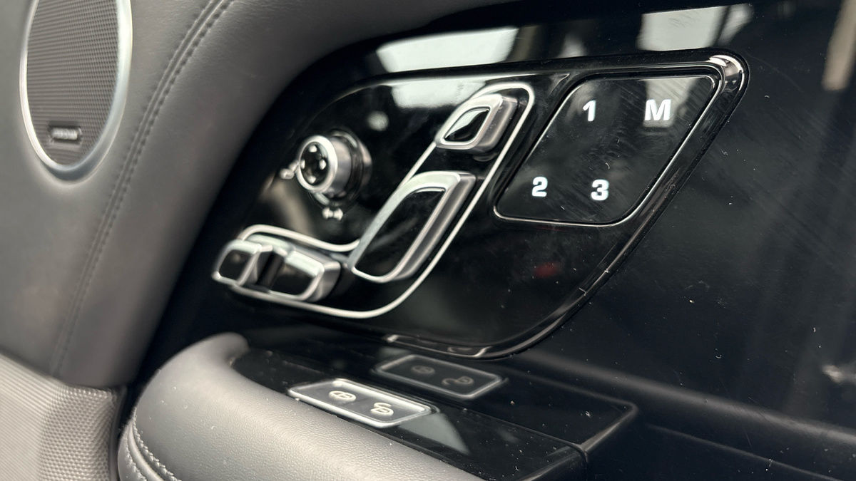 Land Rover Range Rover Image 29
