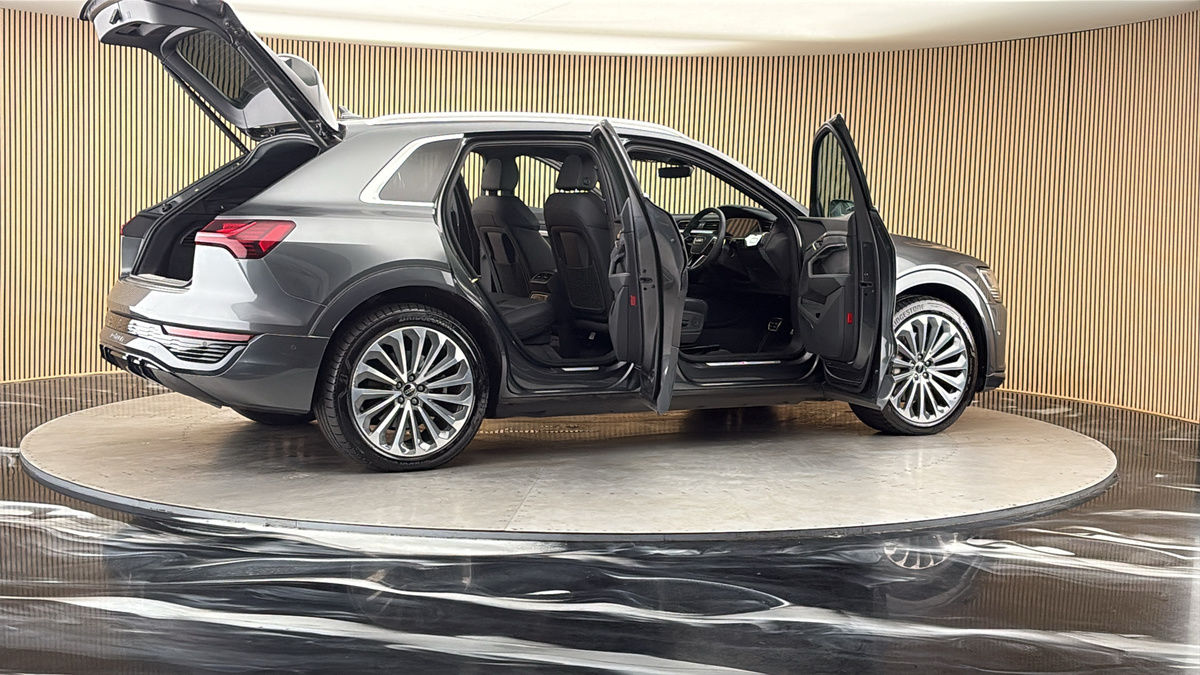 More views of Audi Q8 e-tron