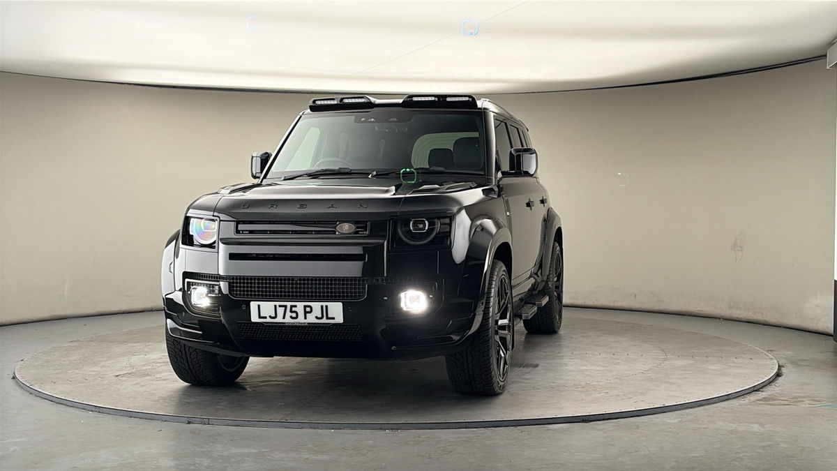 More views of Land Rover Defender 110