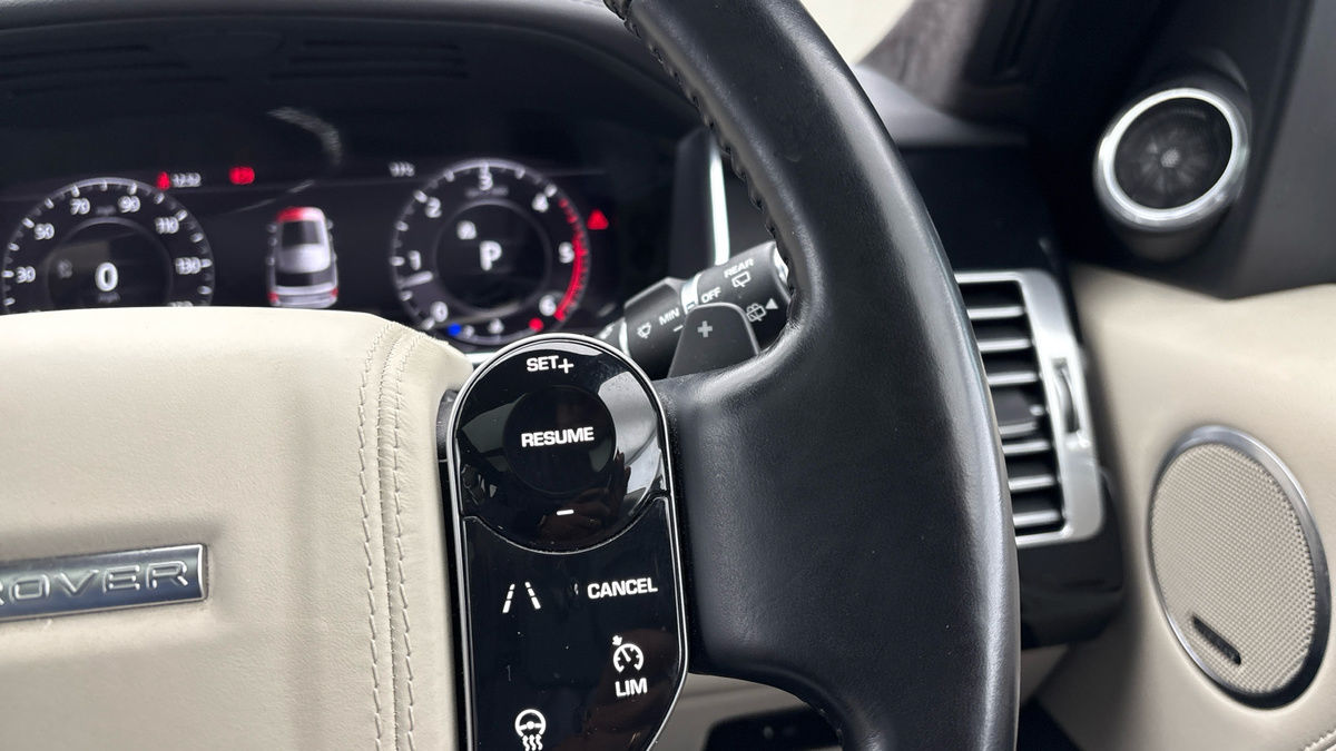 Land Rover Range Rover Image 14