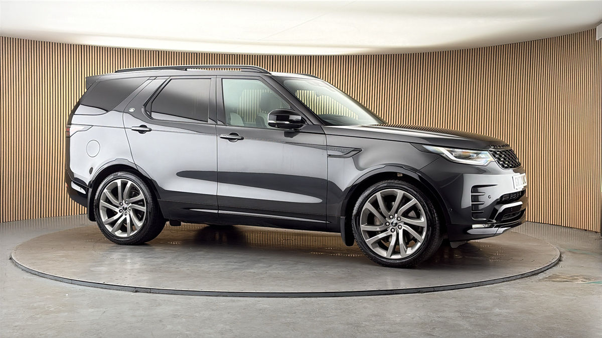 More views of Land Rover Discovery