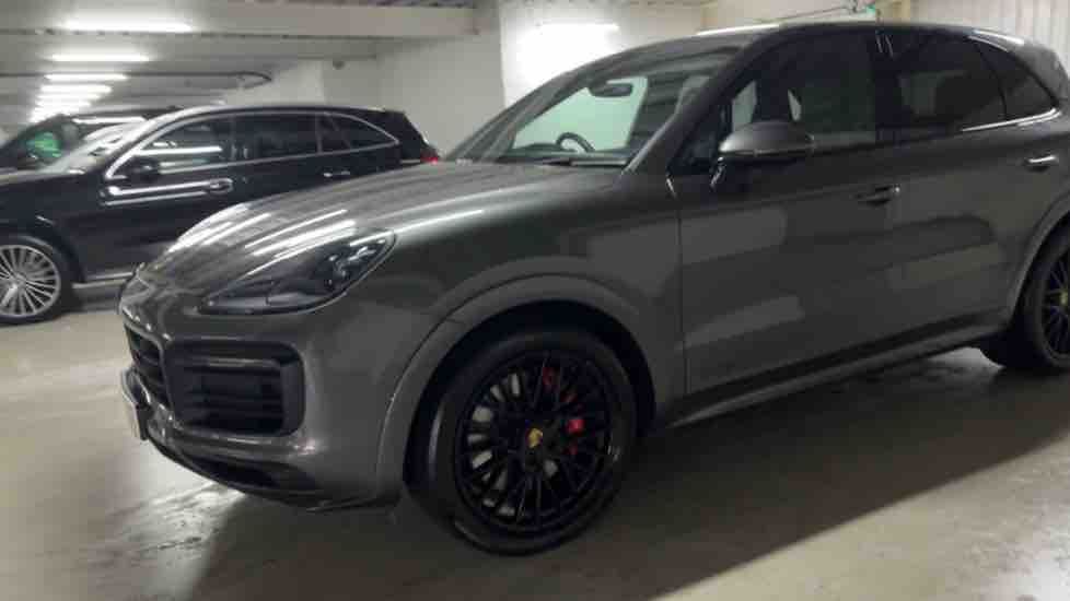 More views of Porsche Cayenne