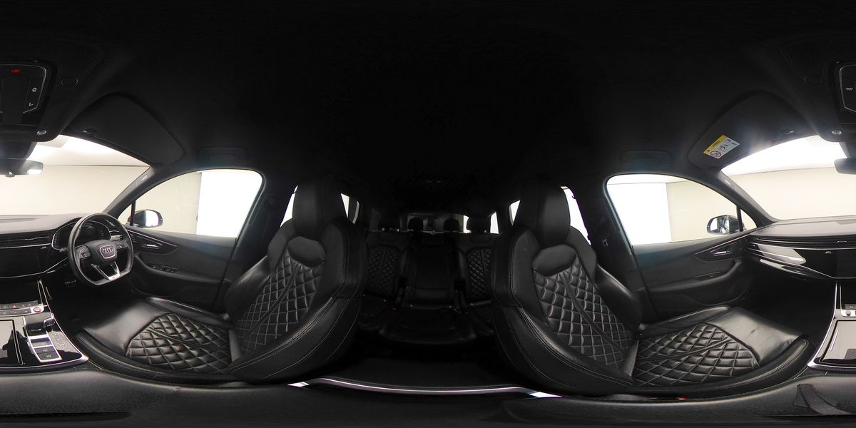 More views of Audi SQ7