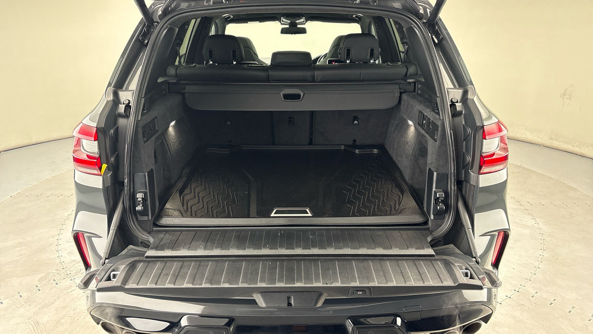 BMW X5 M Image 11