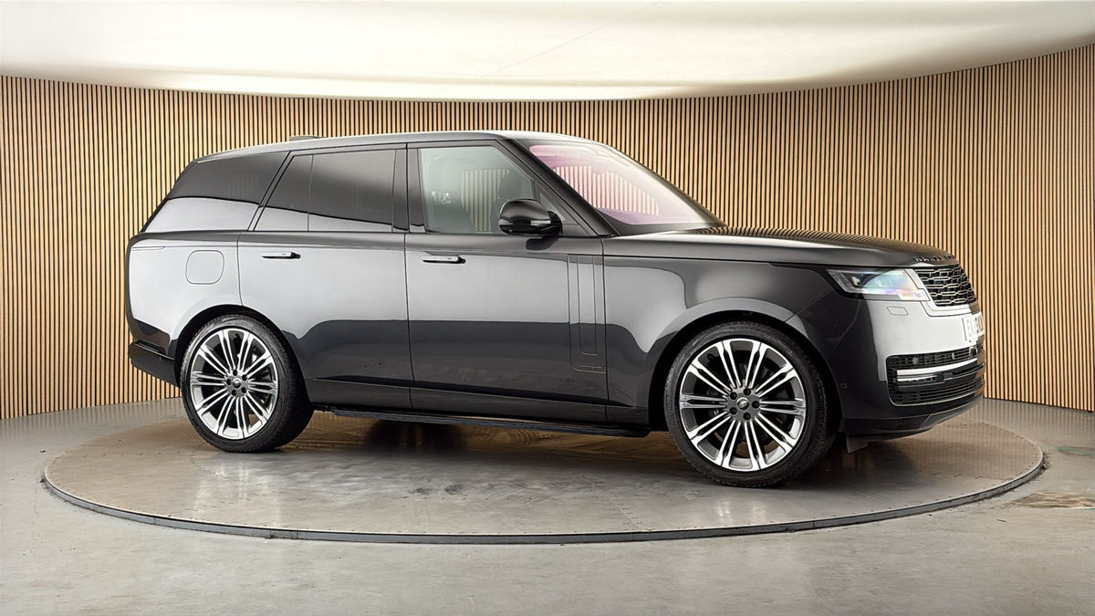 More views of Land Rover Range Rover