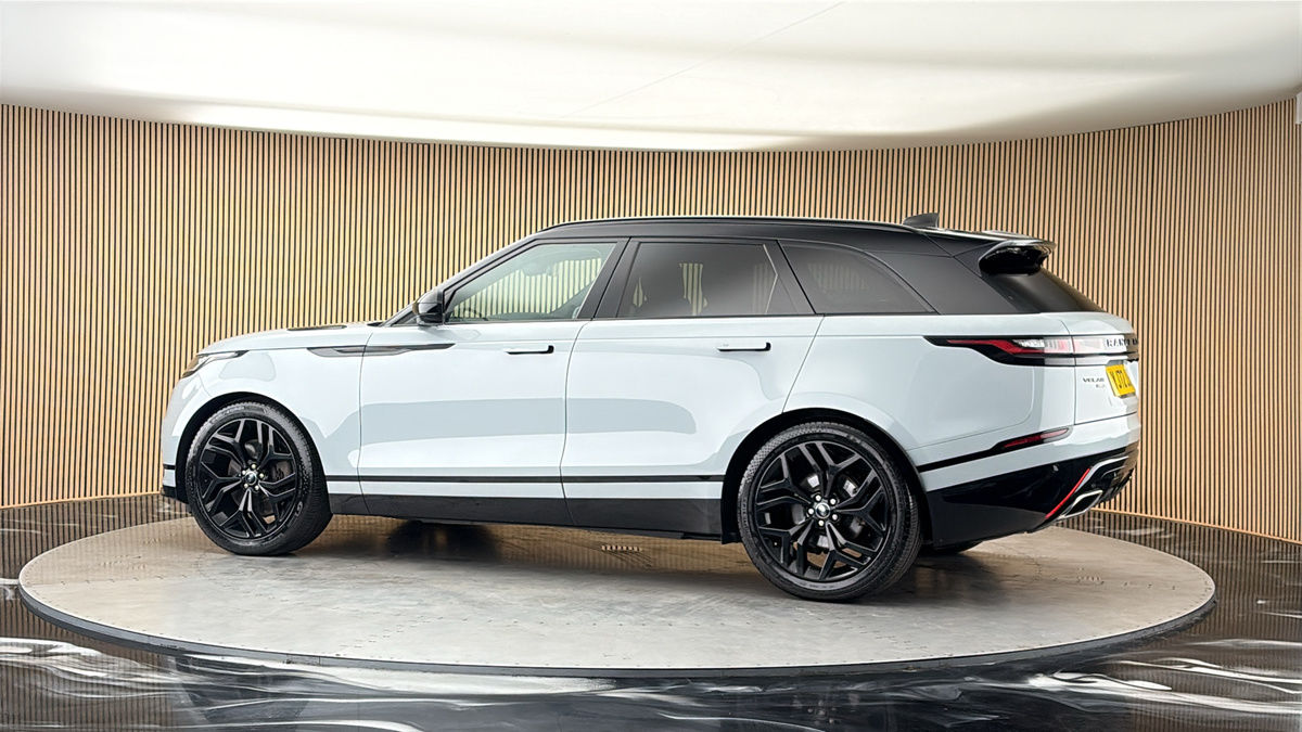 More views of Land Rover Range Rover Velar
