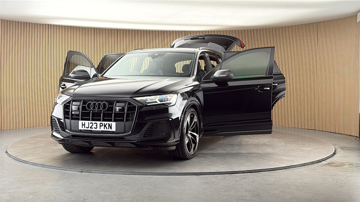 More views of Audi SQ7