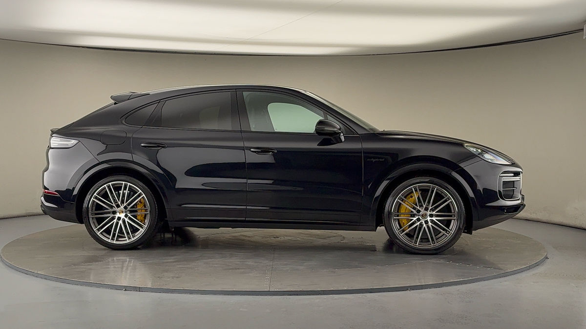 More views of Porsche Cayenne