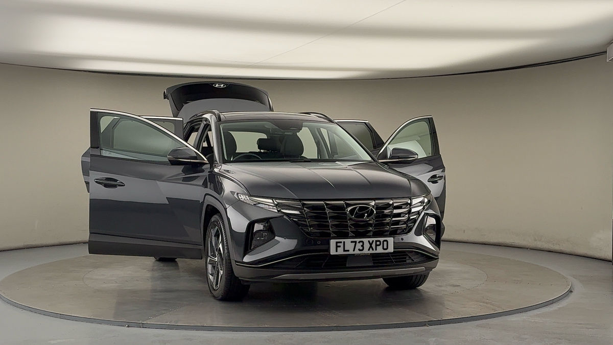 More views of Hyundai TUCSON