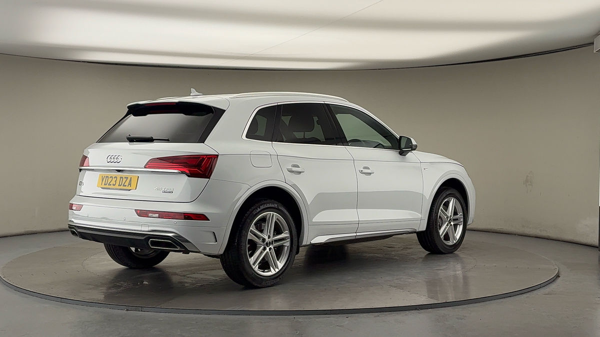 Audi Q5 Image 21