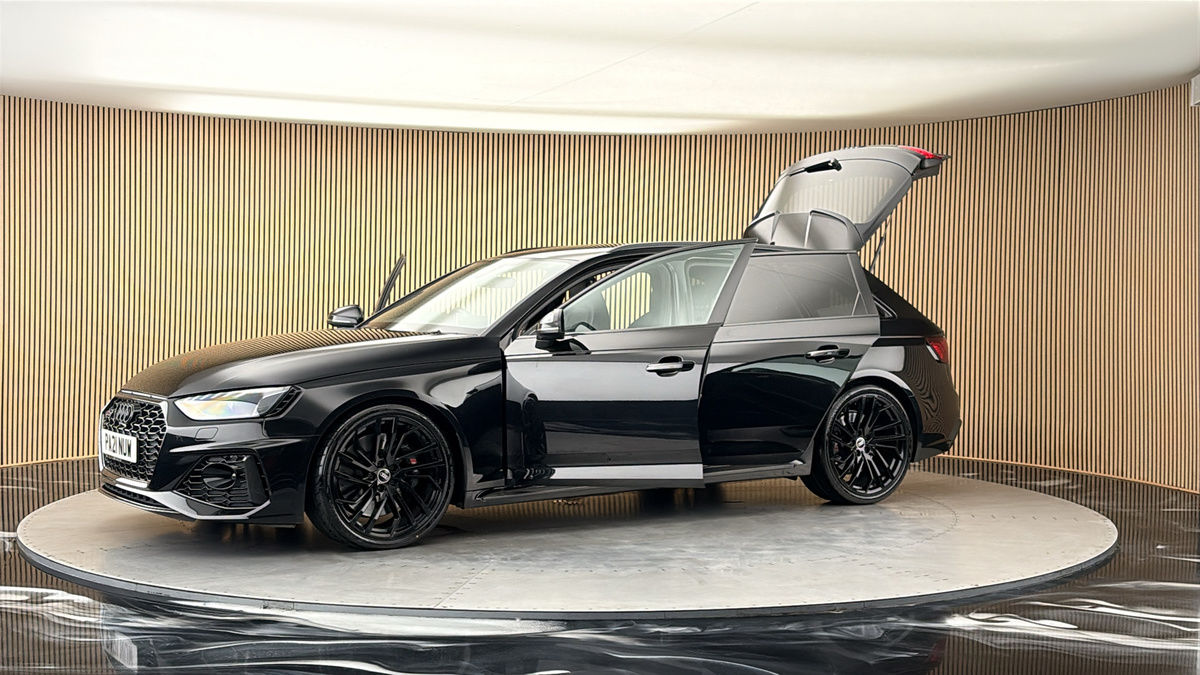 More views of Audi RS4 Avant