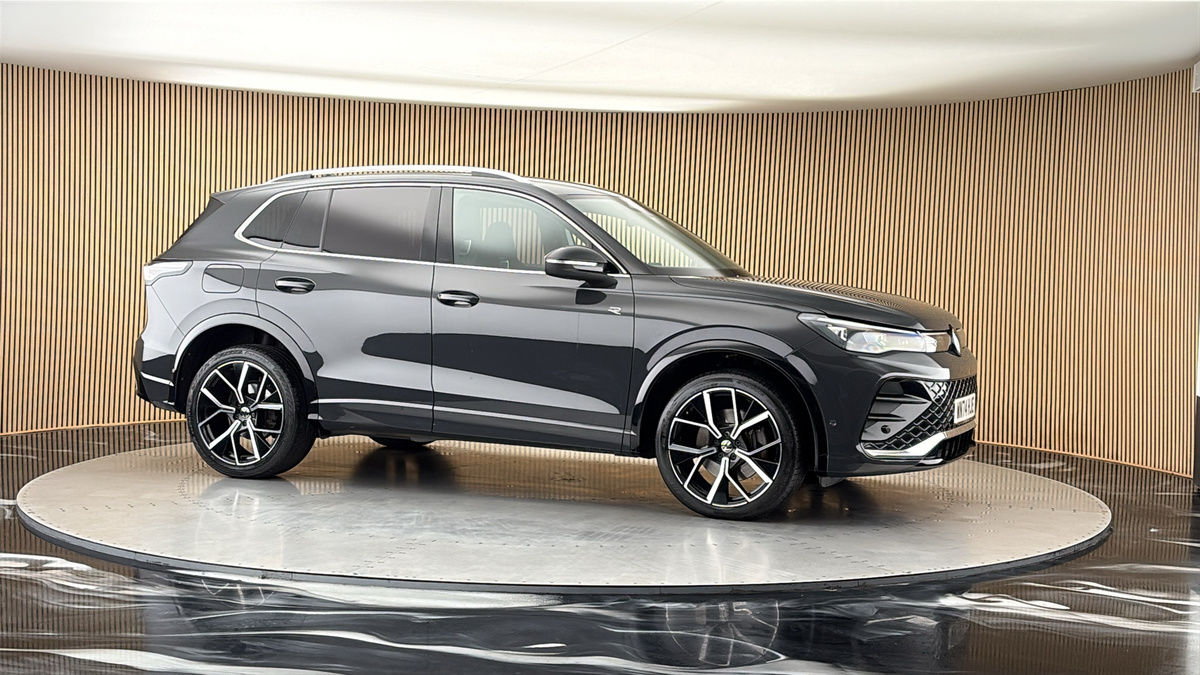 More views of Volkswagen Tiguan