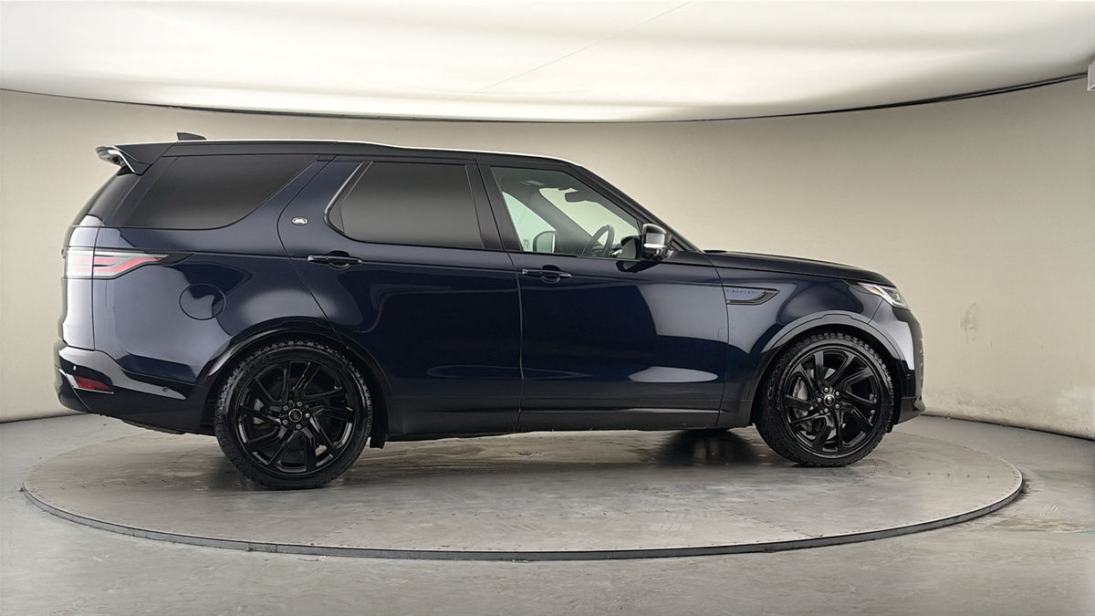 More views of Land Rover Discovery