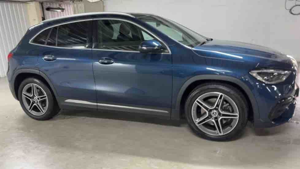 More views of Mercedes-Benz GLA