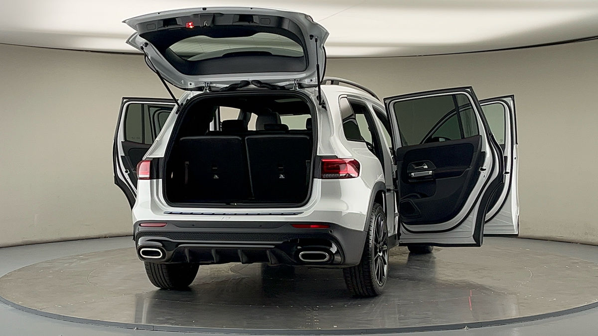 More views of Mercedes-Benz GLB
