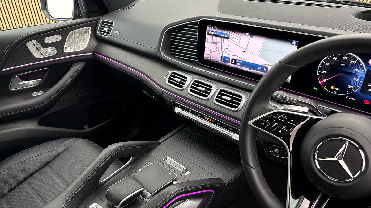 Mercedes-Benz GLE Image 18
