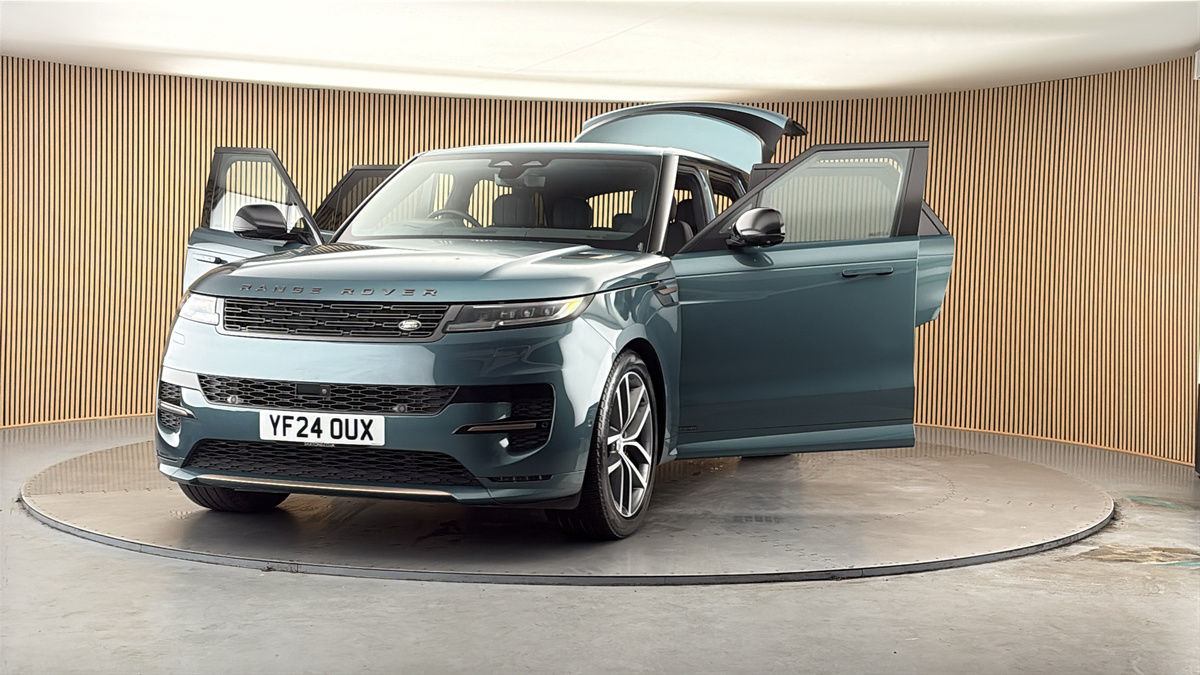 More views of Land Rover Range Rover Sport