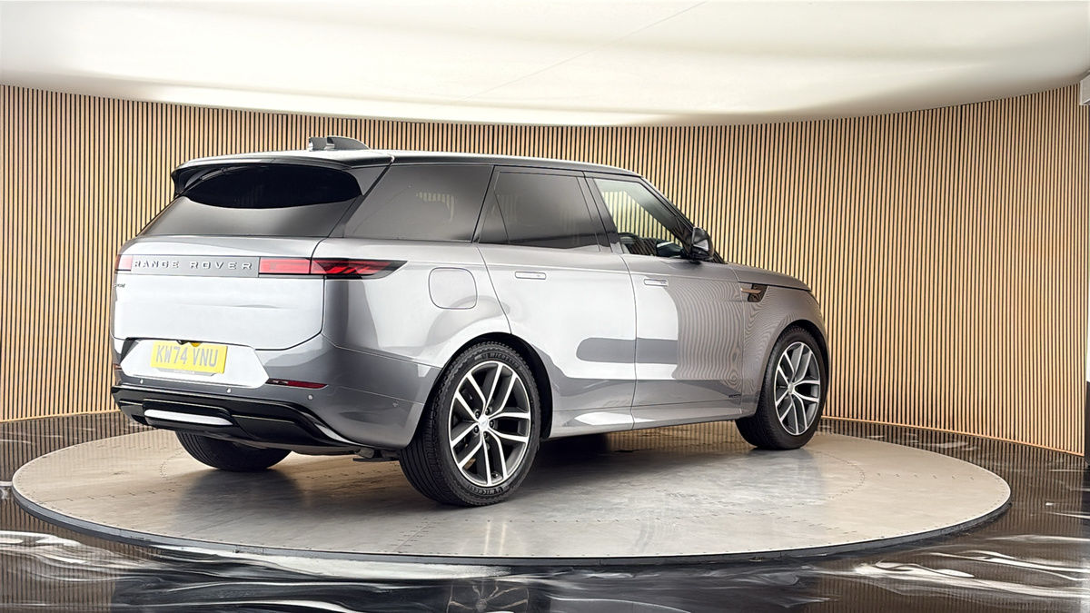 Land Rover Range Rover Sport Image 21