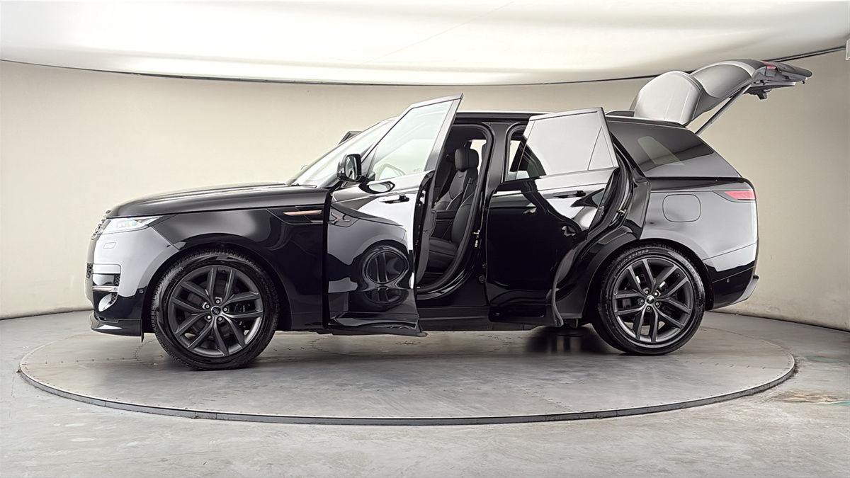 More views of Land Rover Range Rover Sport