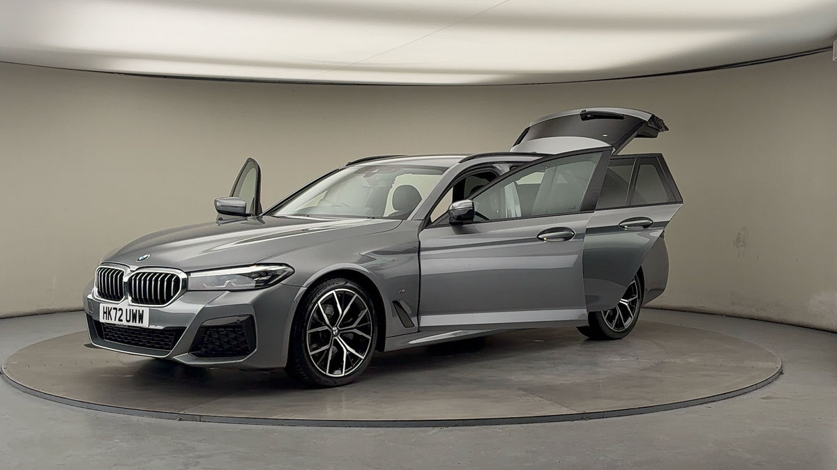 BMW 5 Series Image 22