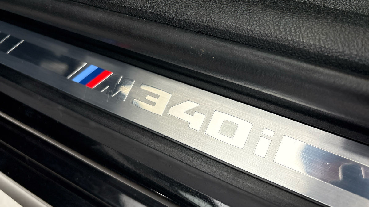 BMW 3 Series Image 43