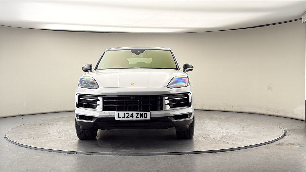 Porsche Cayenne Image 3