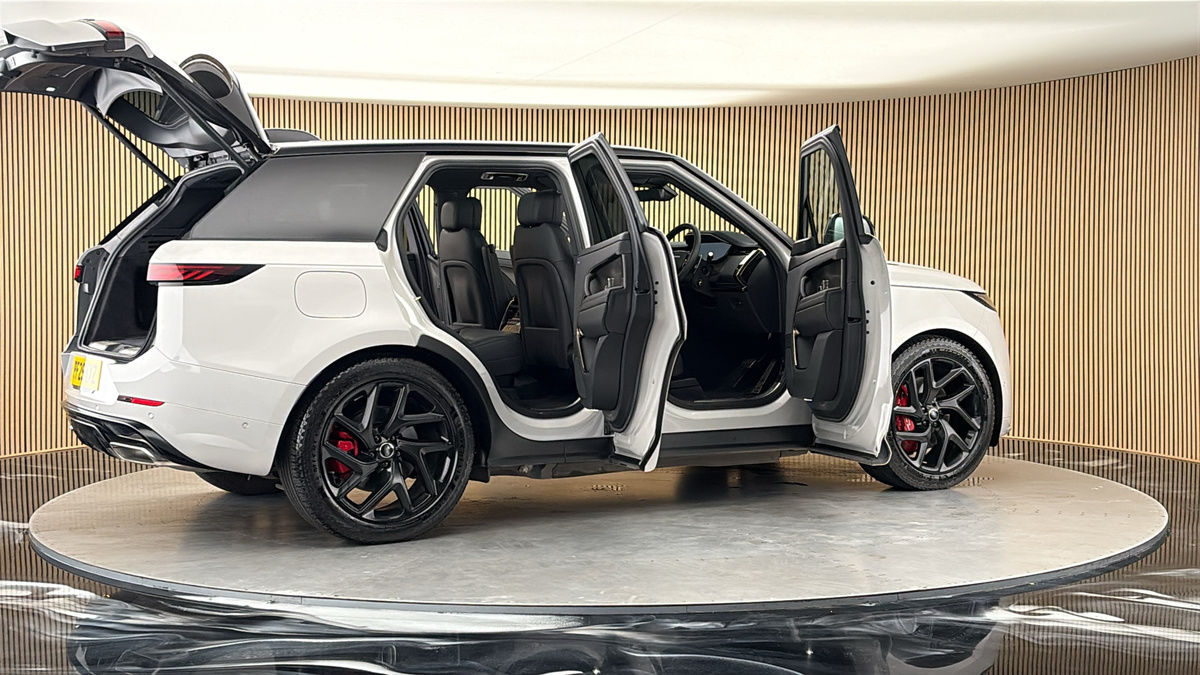 More views of Land Rover Range Rover Sport