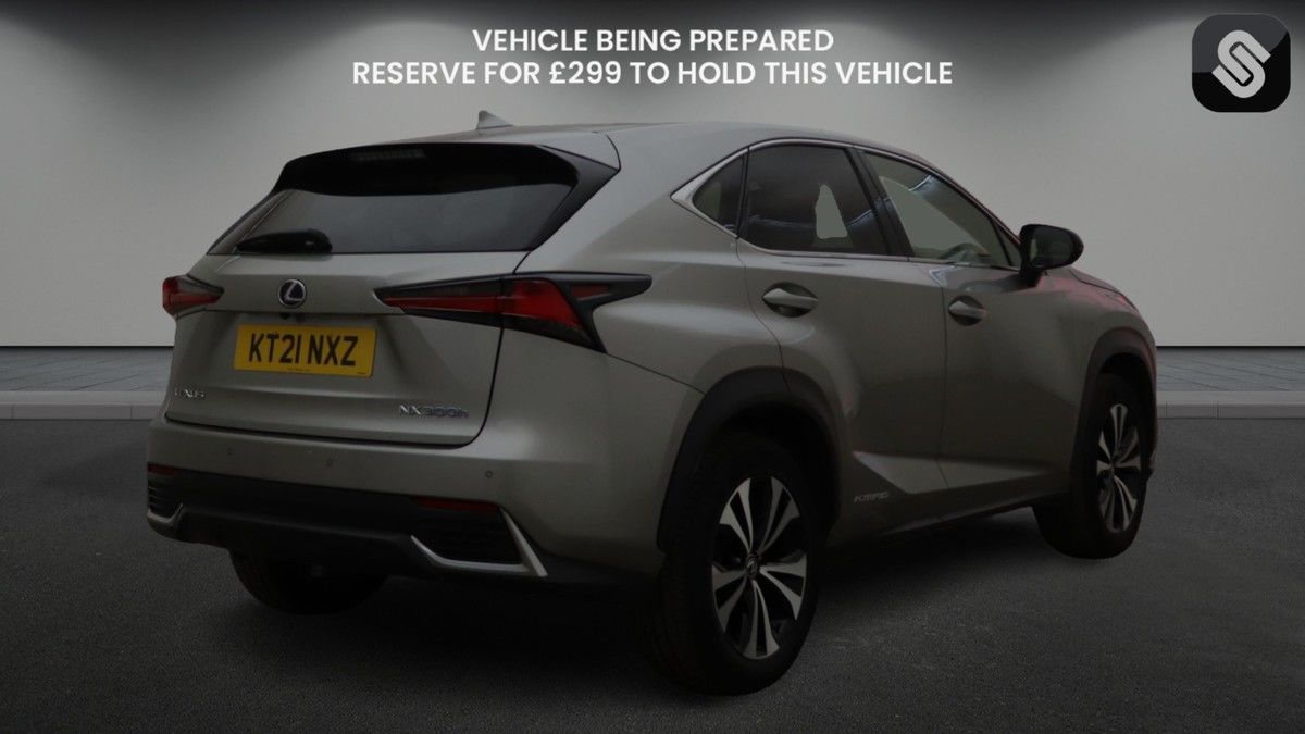 Lexus NX Image 4