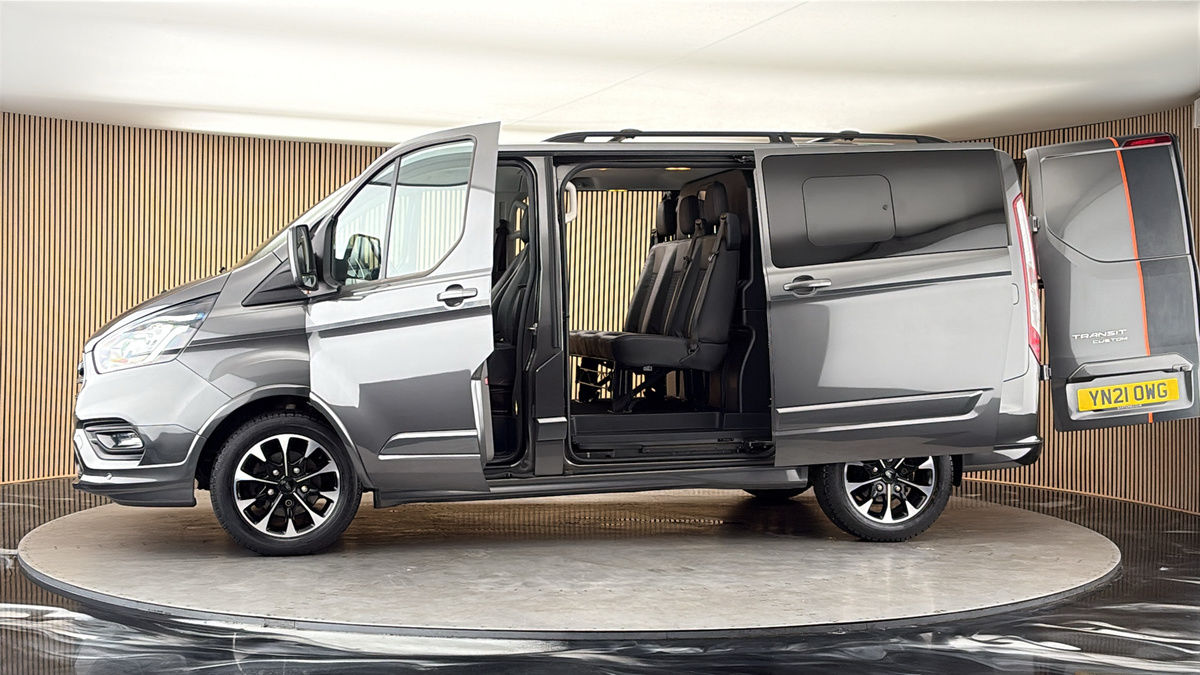 More views of Ford Transit Custom