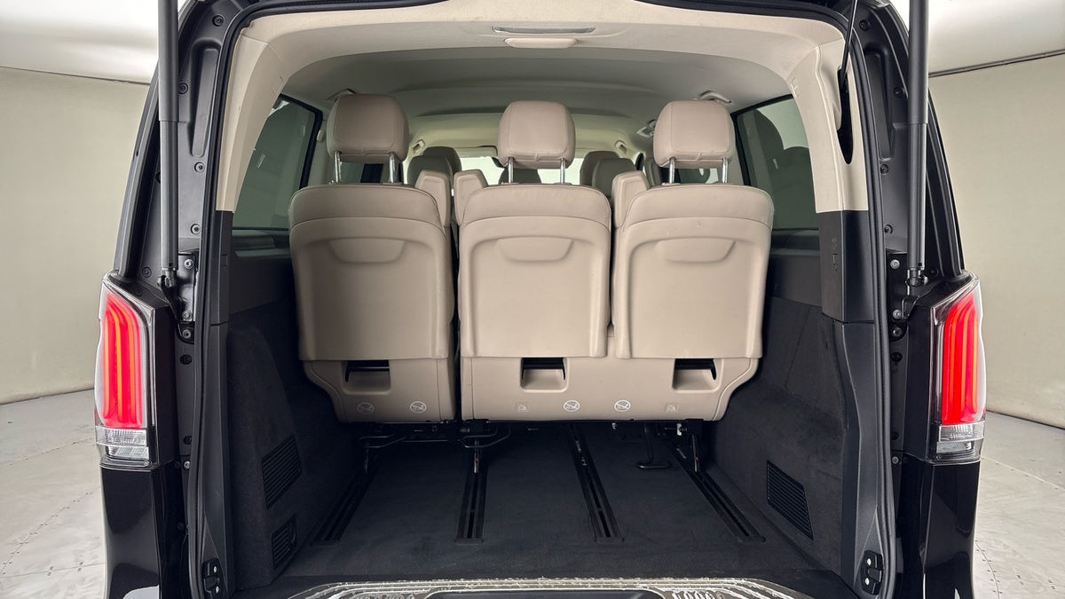 Mercedes-Benz V Class Image 11