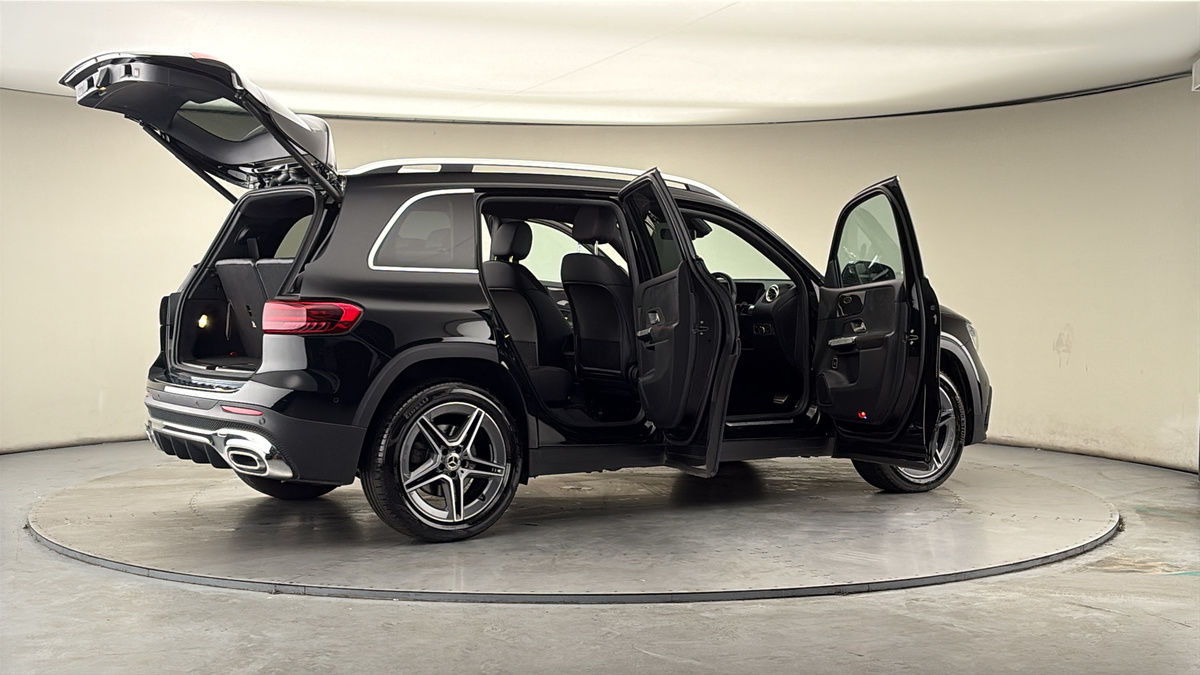 More views of Mercedes-Benz GLB
