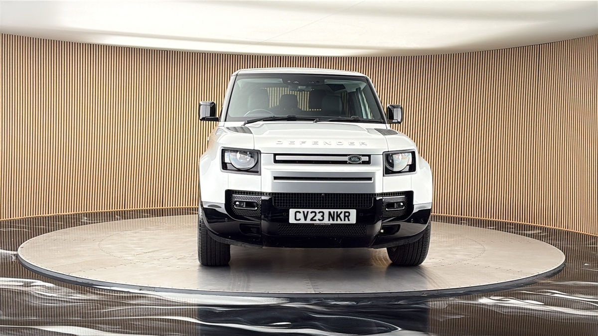 More views of Land Rover Defender 90