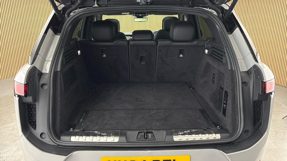 Land Rover Range Rover Sport Image 11