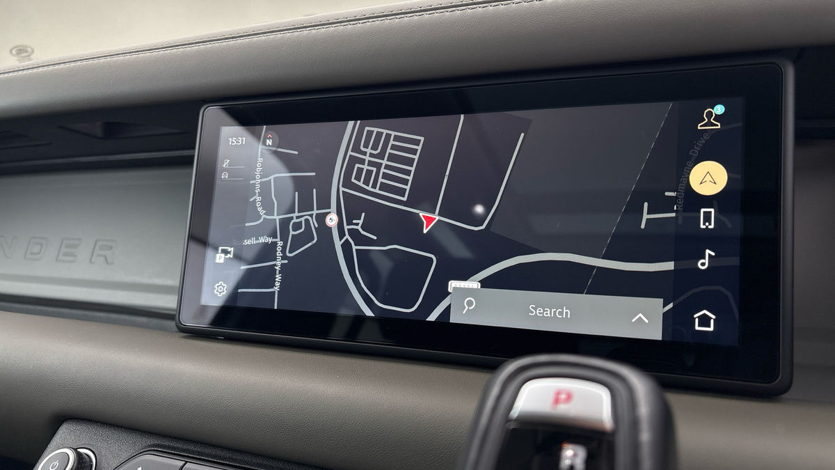 Land Rover Defender 90 Image 17