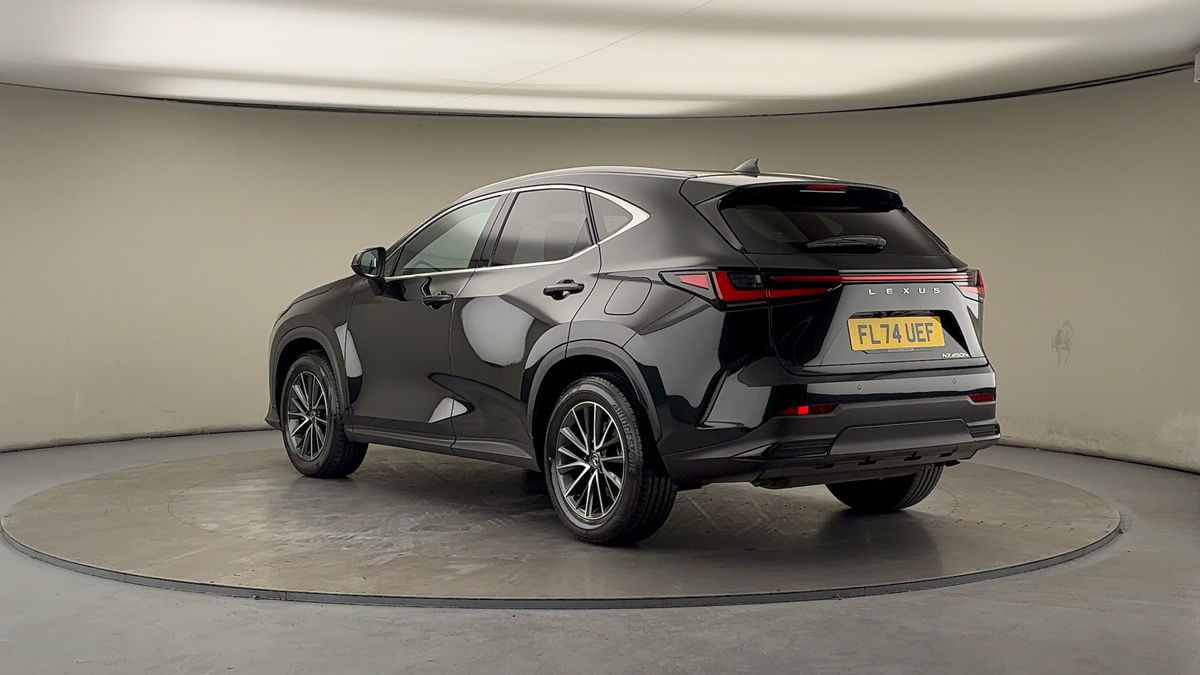 Lexus NX Image 2