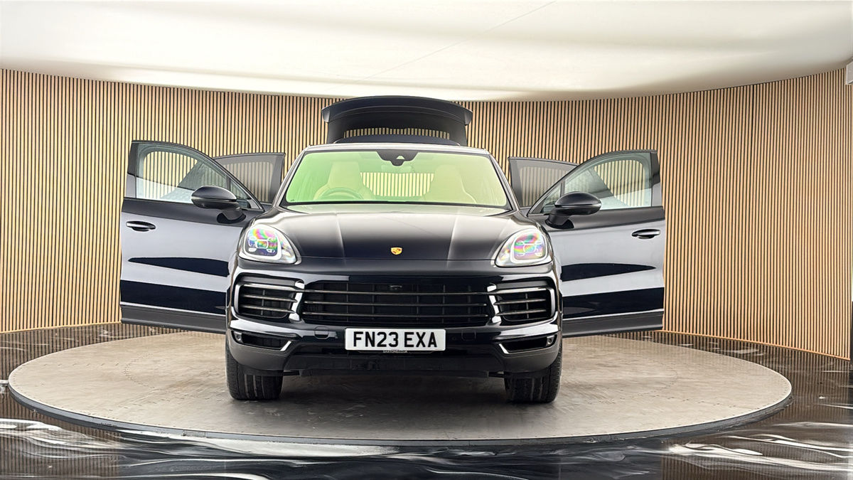 More views of Porsche Cayenne