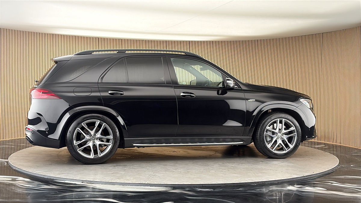 More views of Mercedes-Benz GLE