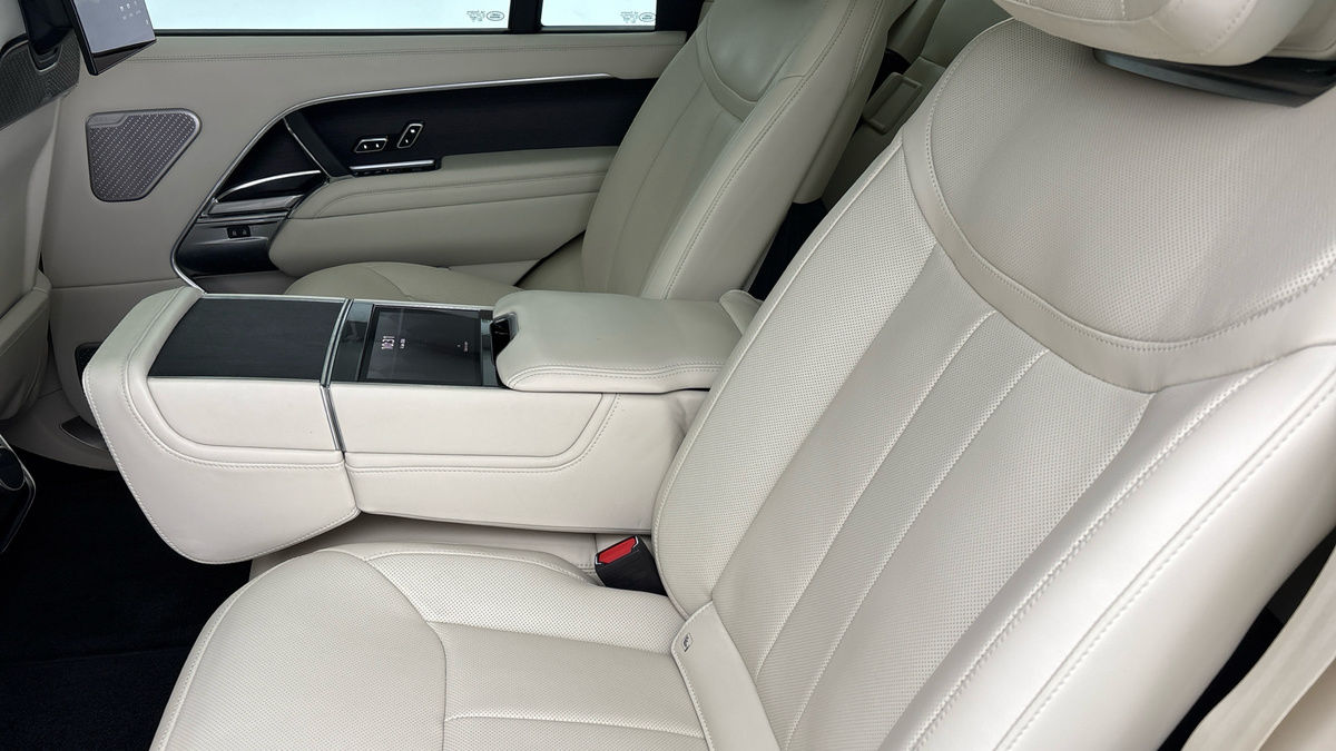 Land Rover Range Rover Image 17