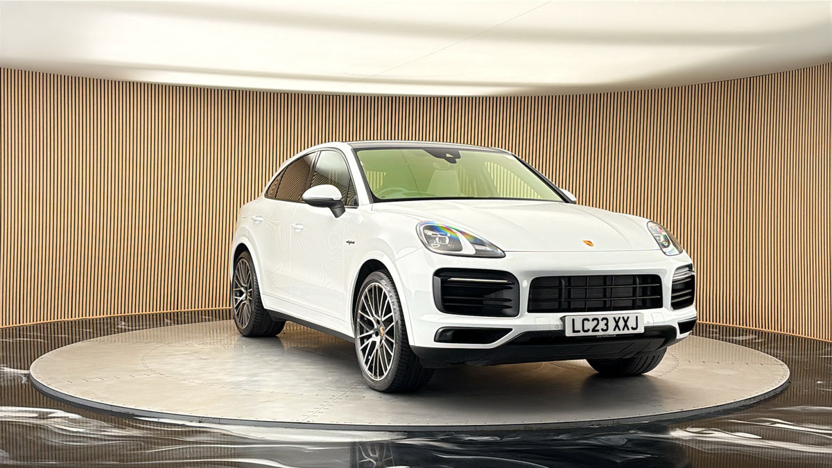 More views of Porsche Cayenne