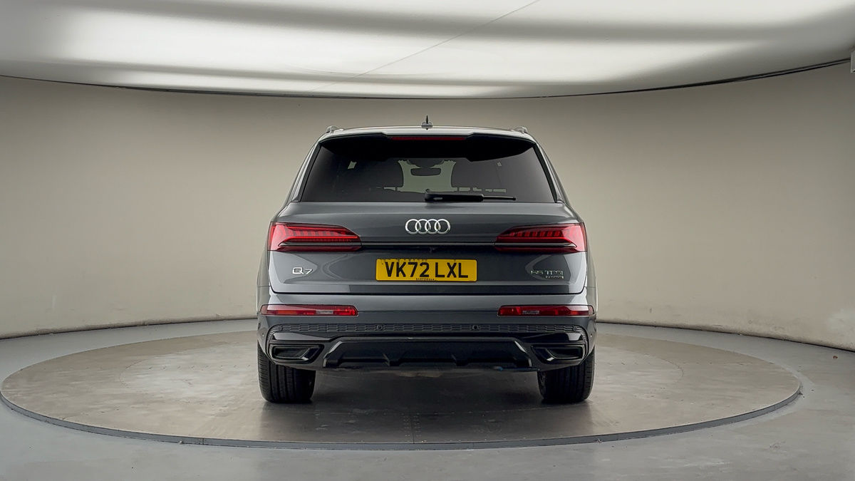Audi Q7 Image 8