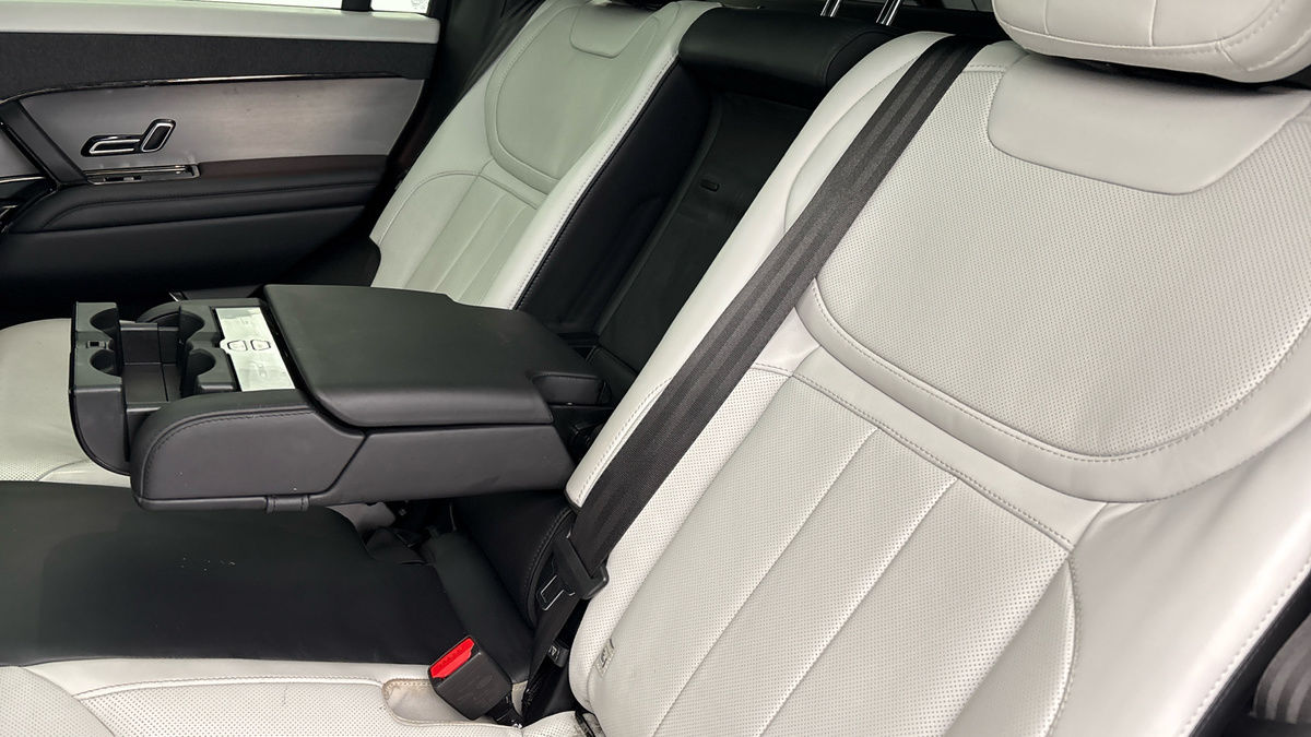 Land Rover Range Rover Sport Image 9