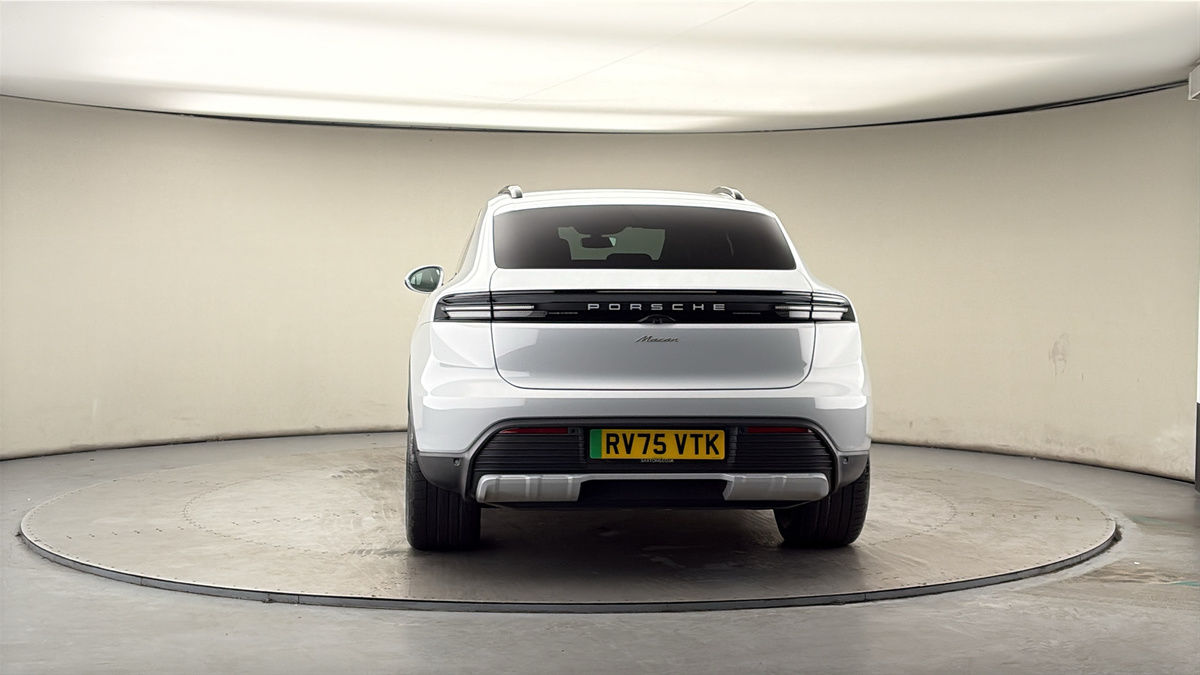 More views of Porsche Macan