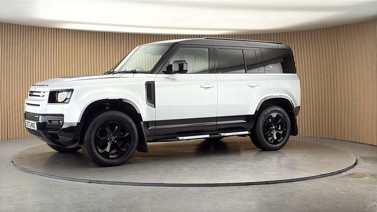 More views of Land Rover Defender 110