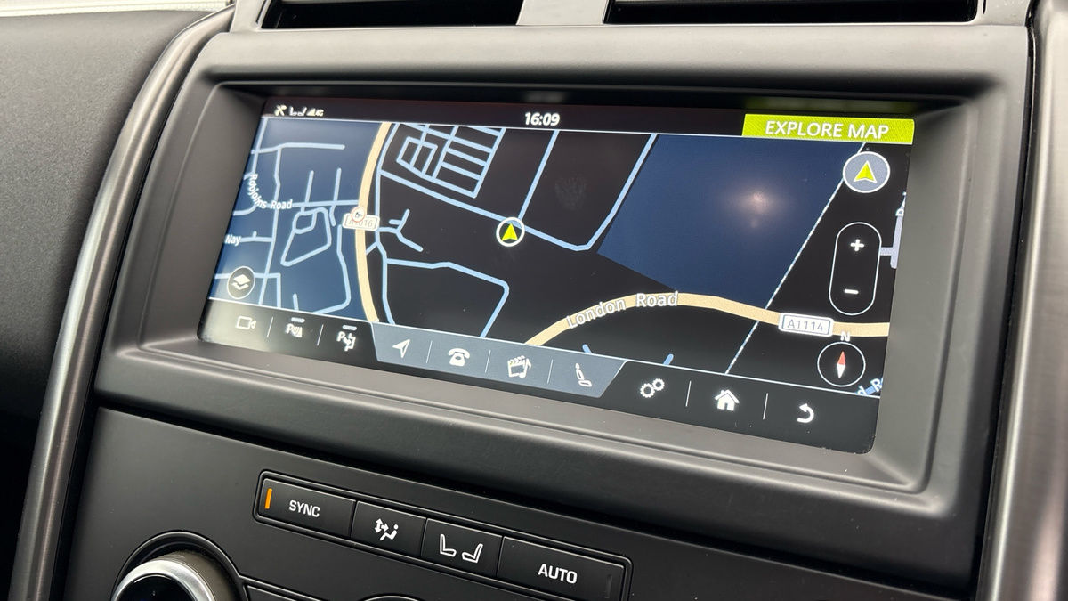 Land Rover Discovery Image 17